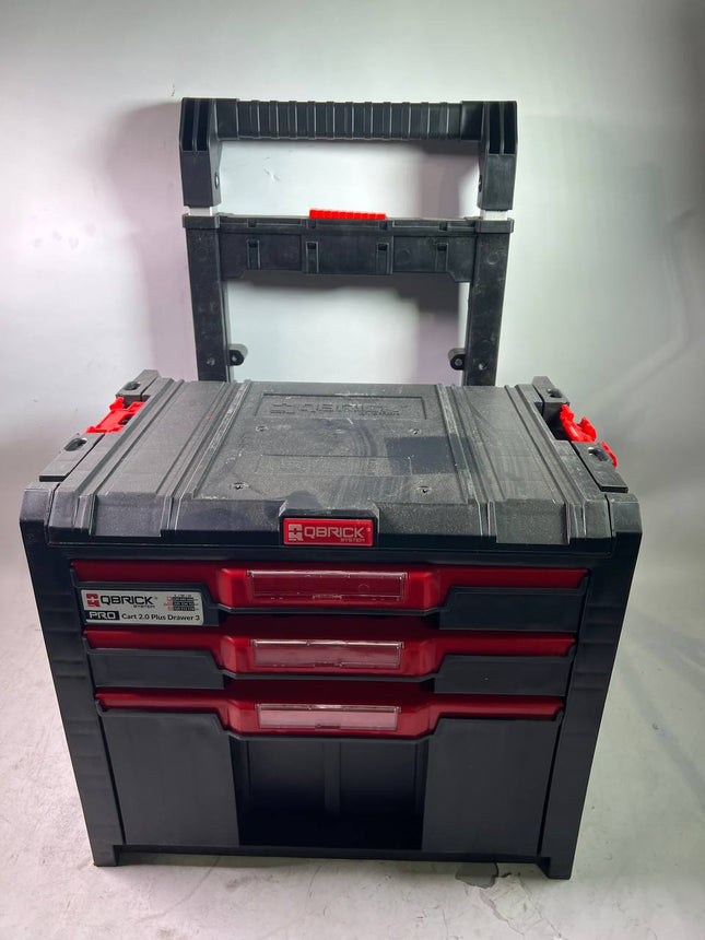 Qbrick System PRO Cart 2 0 Plus Drawer 3 mobile Box auf Raedern 520 x 415 x 660 mm 12 l 2x 4 5 l abnehmbarer Doppelteleskopgriff Beschaedigt 1 - toolbrothers