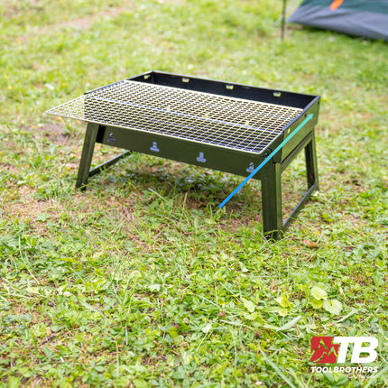 Toolbrothers Zewnętrzny przenośny zestaw do grillowania na węglu drzewnym do montażu bez użycia narzędzi 43 x 29 x 23 cm czarny + sztućce do grillowania, rękawice do grillowania i przegródki do grillowania 8 szt.