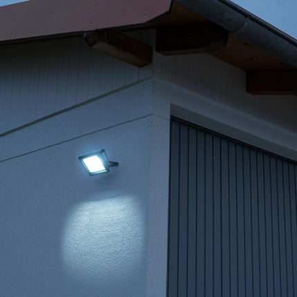 BRENNENSTUHL Proyector LED JARO 7060 50 W 5800 lm ( 8000883108 )