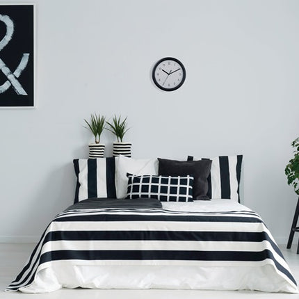 TFA Dostmann Wanduhr ( 9000486860 ) Quarzuhr Kunststoff schwarz Zahlen