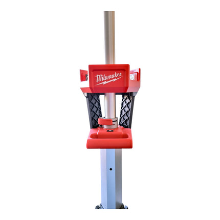 Milwaukee M18 SAL2 302 Akku Baustrahler 18 V 2800 lm 2x Akku 3 0 Ah Ladegeraet 4 - toolbrothers